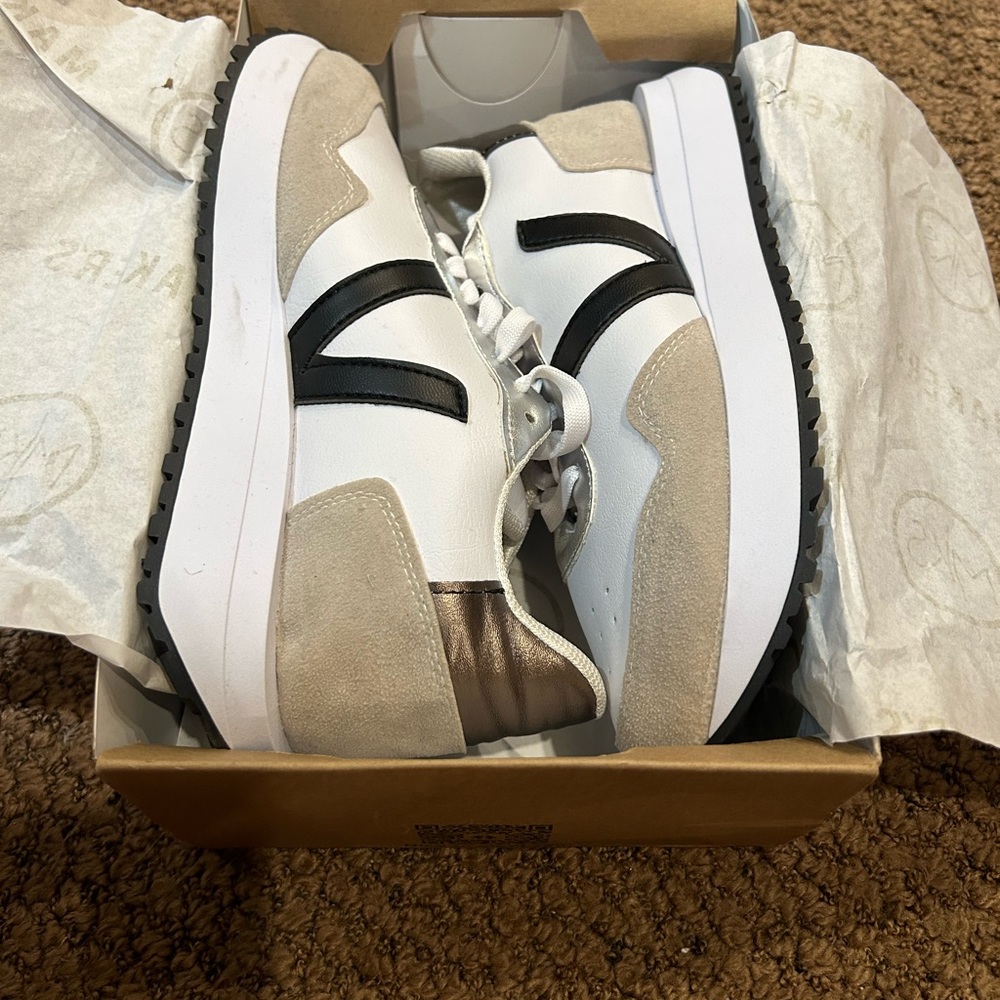 Makers shoes ace 3 - white and black